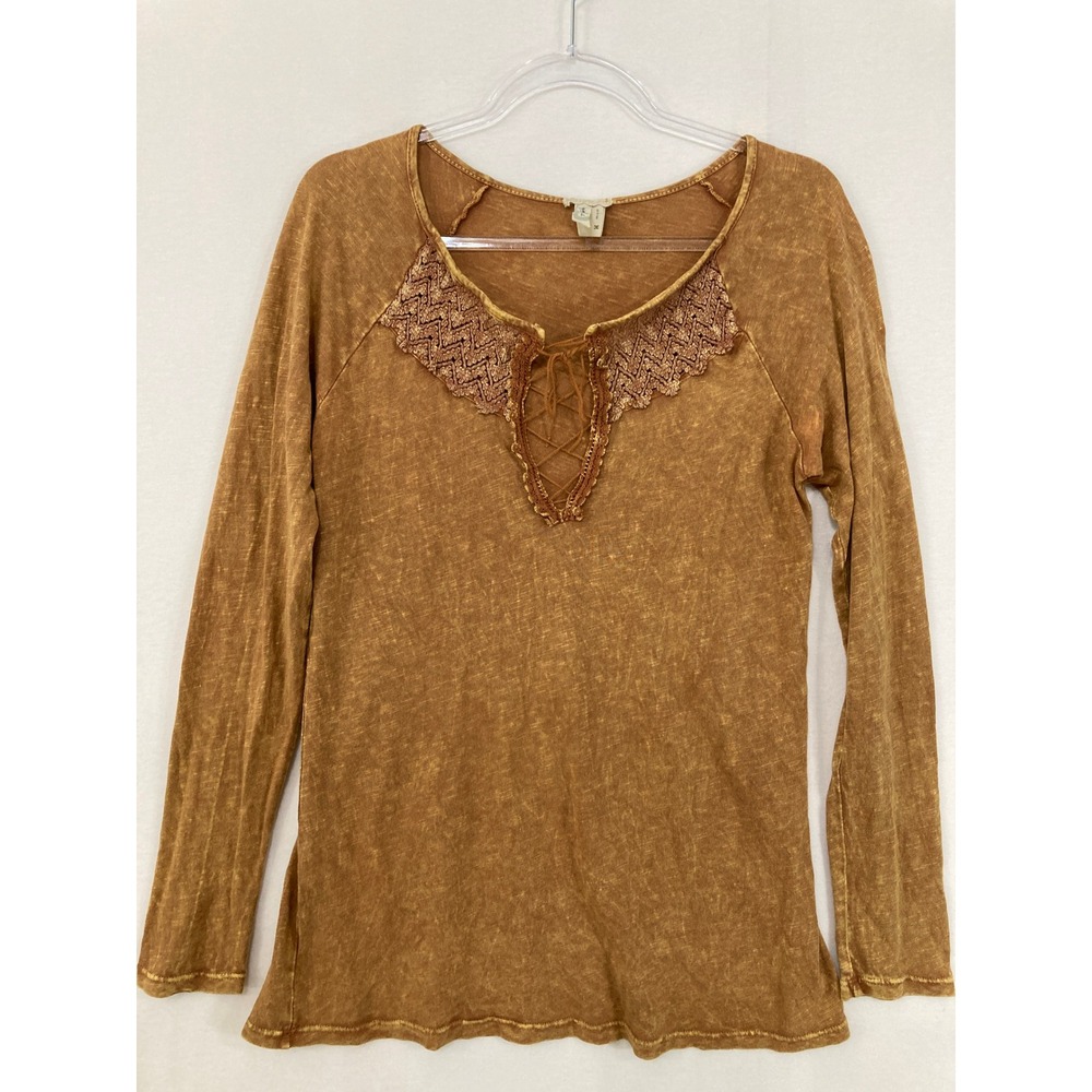 Gimmicks by BKE Lace Up Top Medium Brown Acid Wash Crochet Boho Festival - Picture 2 of 9